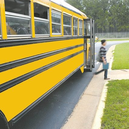 schoolbus-81717_640